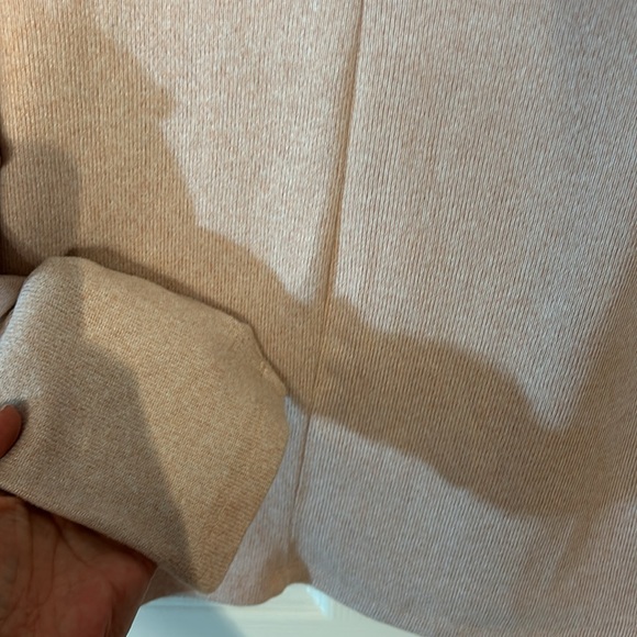 Ladies O/S pale pink dolman style sweater - Picture 4 of 8